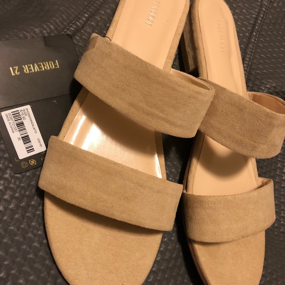 🙂💕FAUX SUEDE SANDALS 💕🙂 size 8!!!